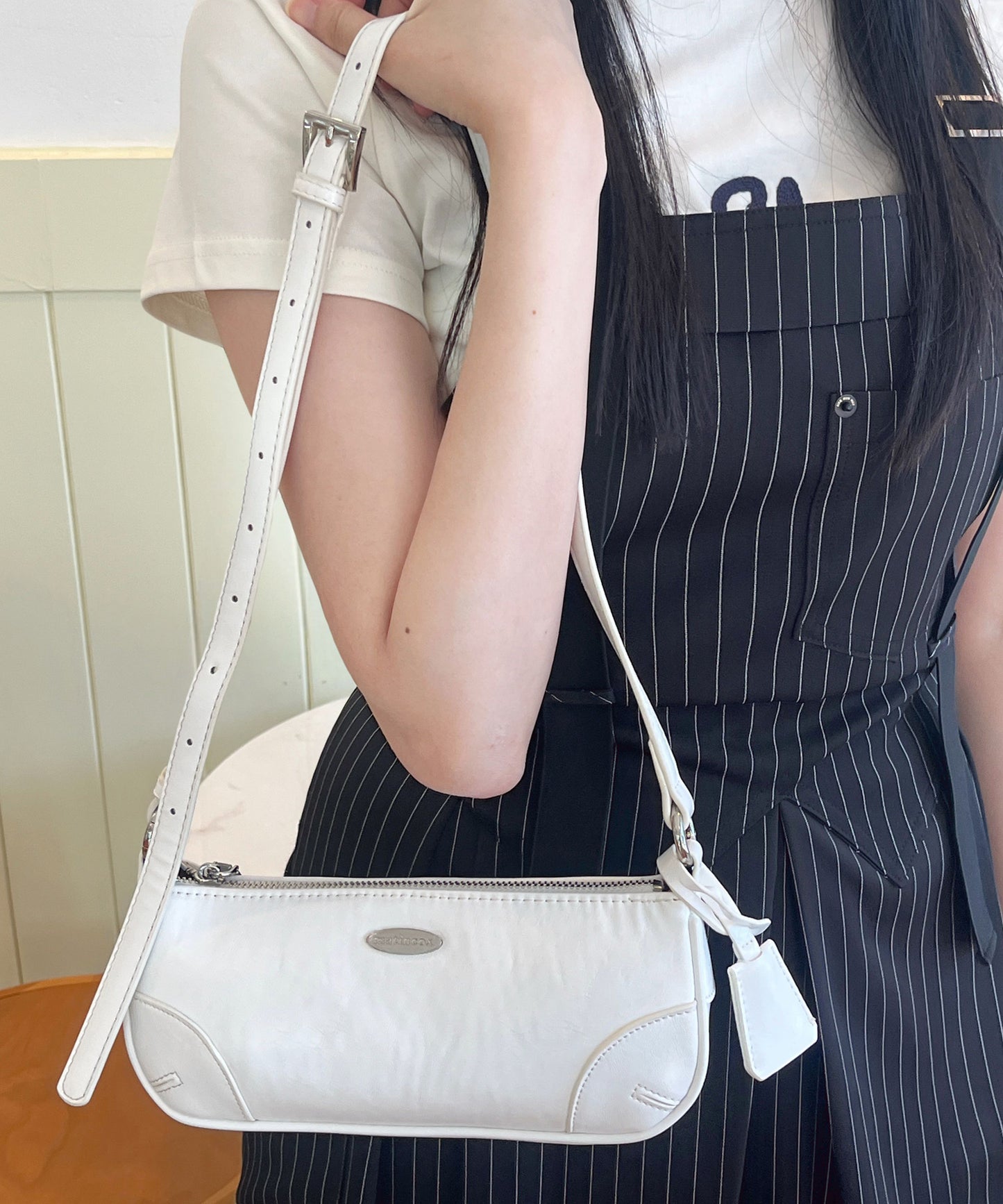 Clea - Cream