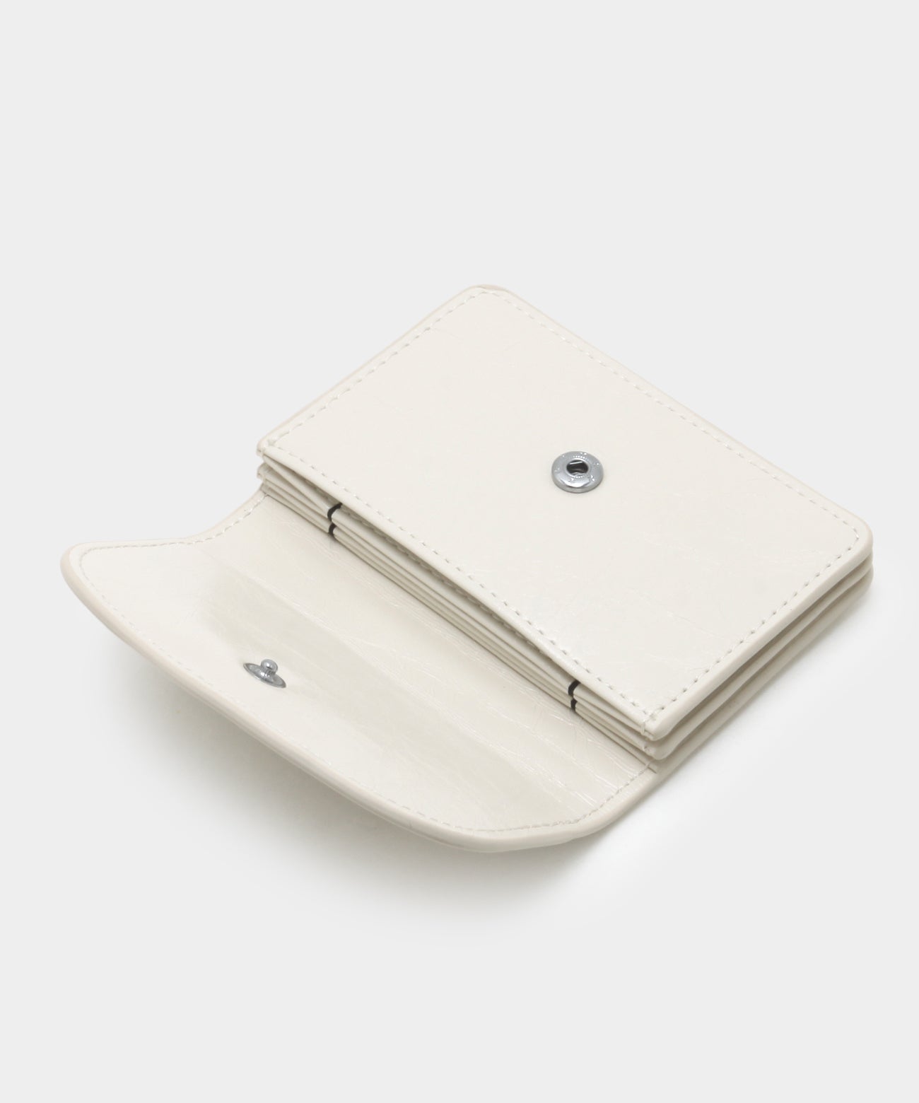Auris - Cream