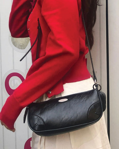 Clea - Black
