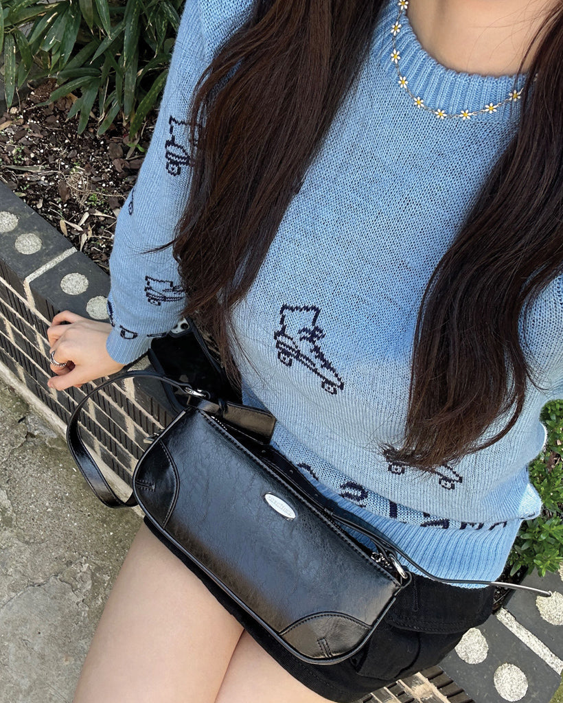 Clea - Black